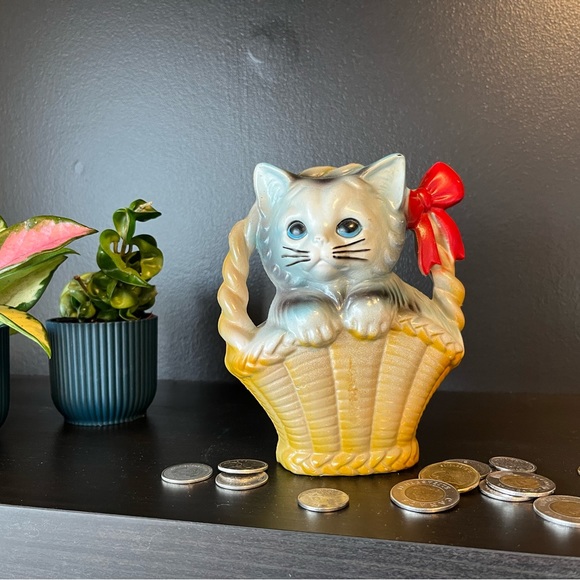 Vintage Kitten Coin Bank - Picture 2 of 4